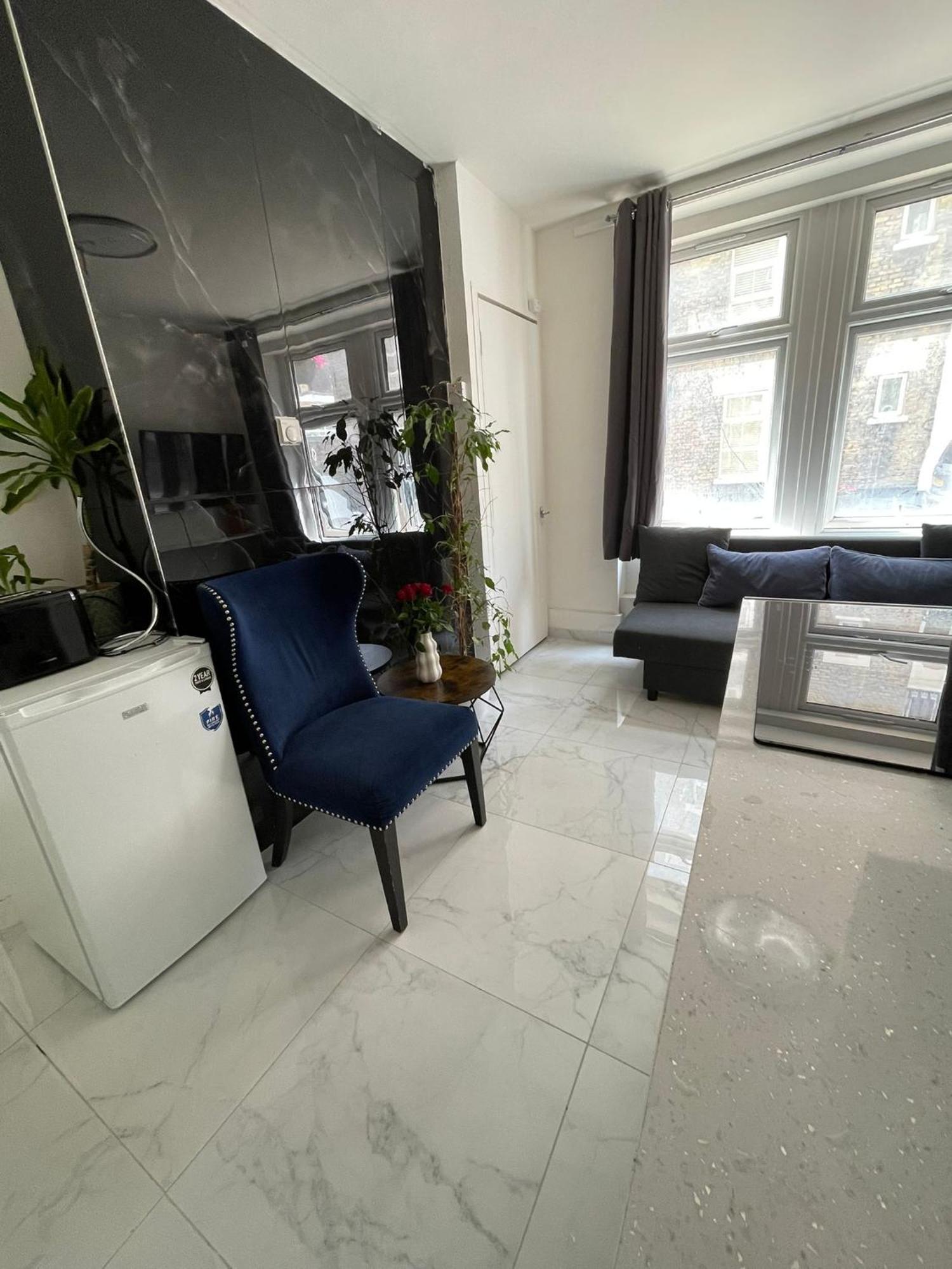 Apartment Lovely Ground Floor Miles London